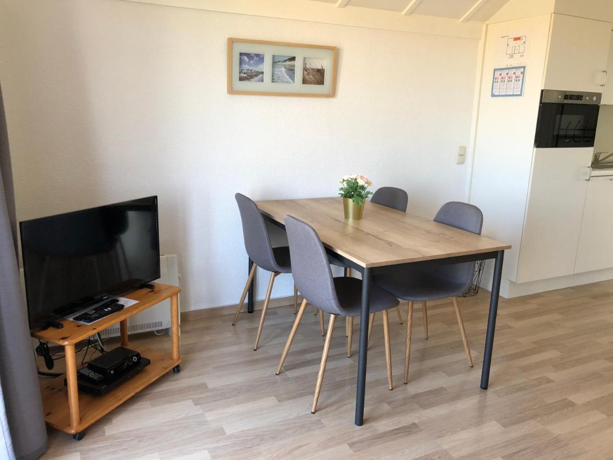 Knus Appartement Met Zicht Op Zeepolder Де-Хаан Экстерьер фото